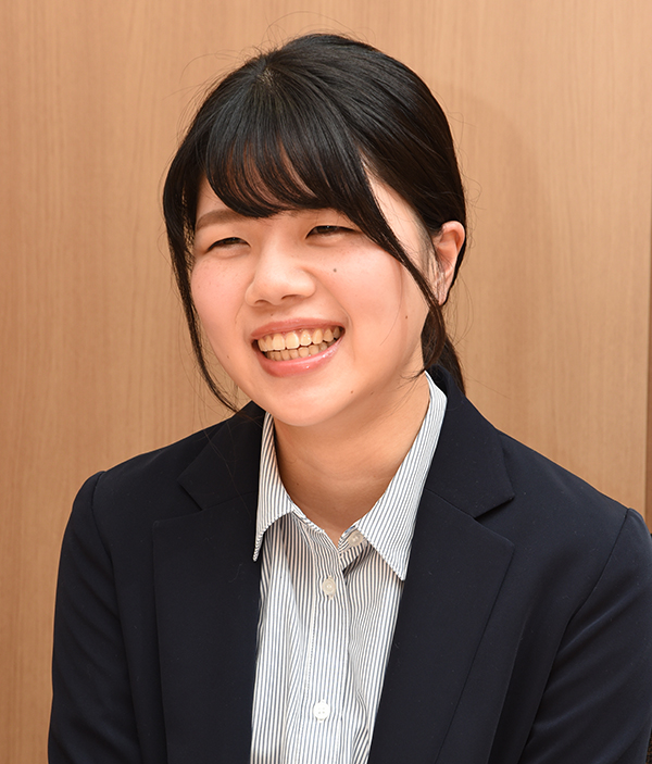 先輩インタビュー